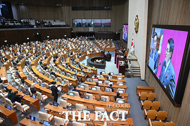 더팩트