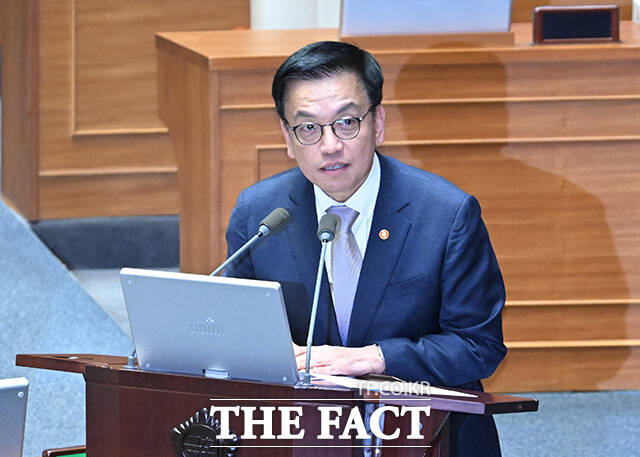 더팩트